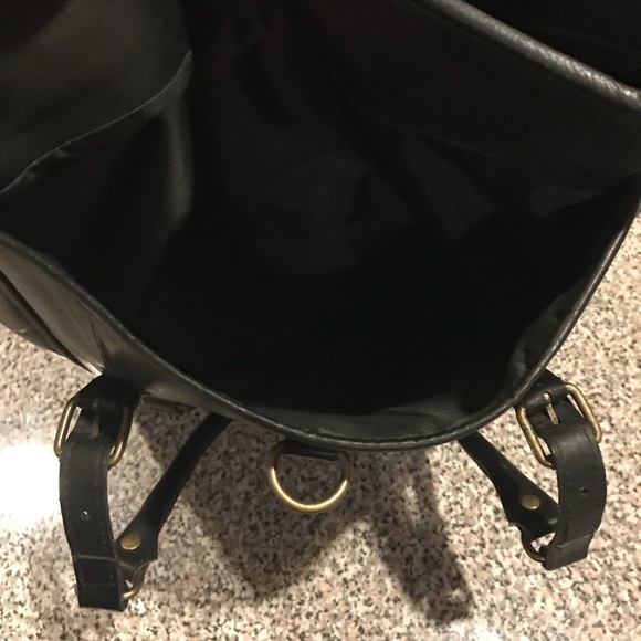 Large Black Leather Tote - Picture 5 of 6
